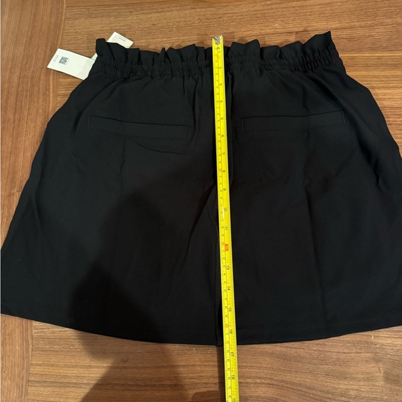 Spanx shape on the move skort nwt - Picture 8 of 10
